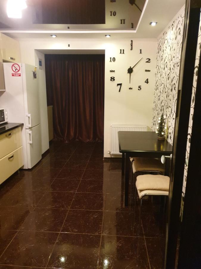 Elena'S Holiday Apartment Kamianets-Podilskyi Ngoại thất bức ảnh