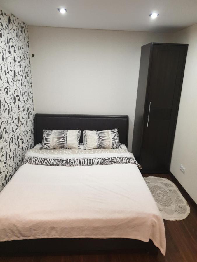 Elena'S Holiday Apartment Kamianets-Podilskyi Ngoại thất bức ảnh